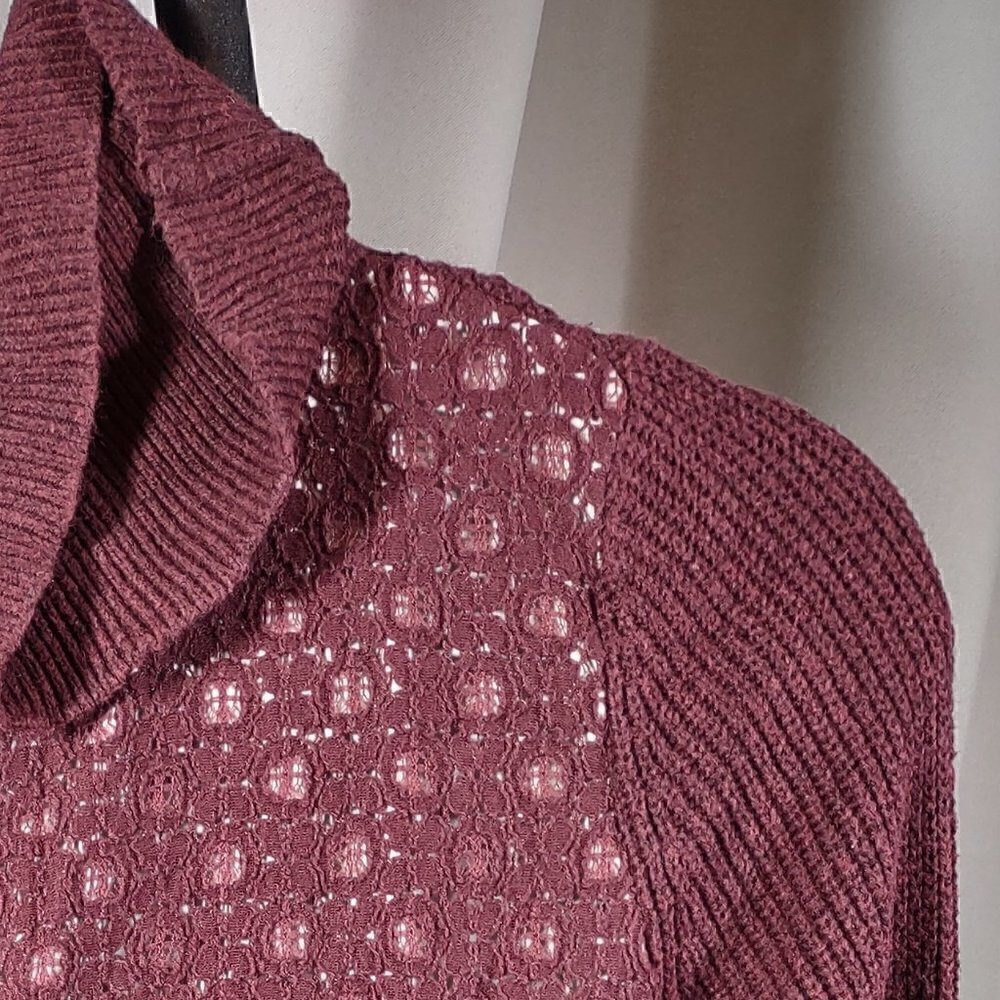 VERA WANG (SIMPLY VERA), BURGUNDY LACE SWEATER, SIZE S - Picture 4 of 12